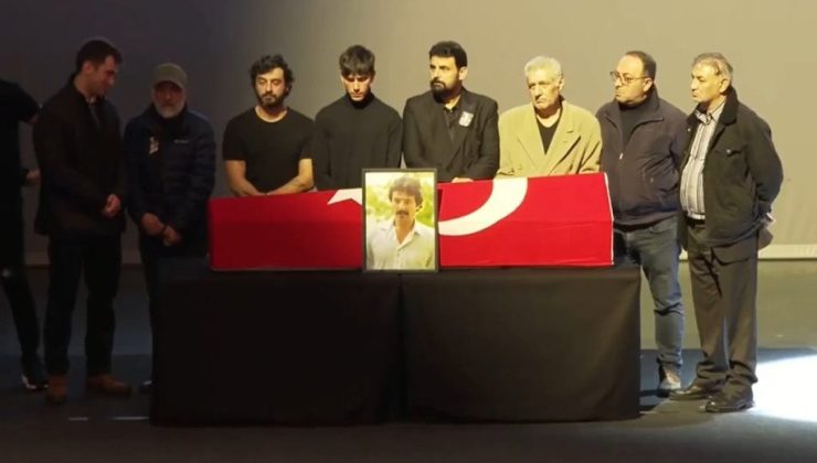 Ferdi Tayfur’un cenazesi AKM’de: Hayranları akın etti