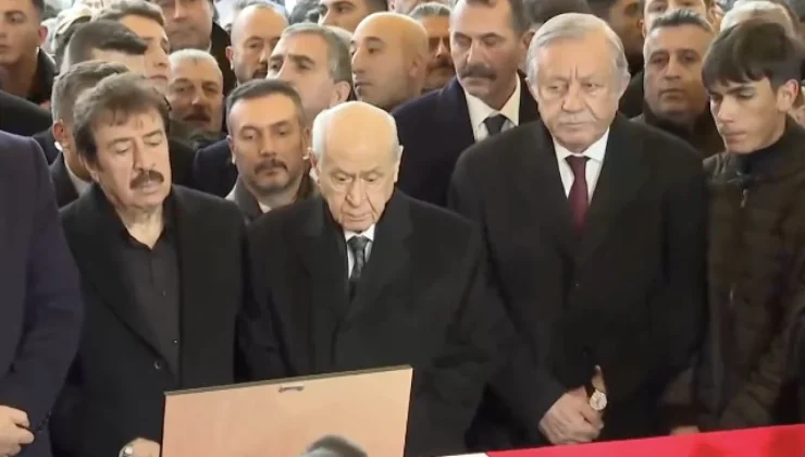 Devlet Bahçeli, Ferdi Tayfur’un cenaze törenine katıldı