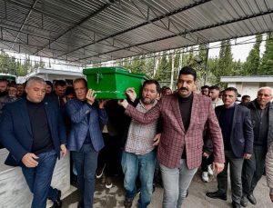 Kalp krizi sonucu hayatını kaybeden fenomen ‘1 Milyon Mehmet’ toprağa verildi