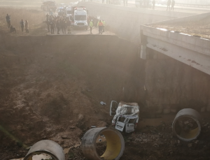 Tuzla’da servis minibüsü dere yatağına düştü: 3 kişi öldü