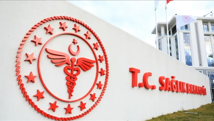 Sağlık Bakanlığı: Vatandaşlarımızın ve sağlık çalışanlarımızın memnuniyetini bir arada gözetiyoruz