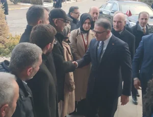 Van Büyükşehir Belediyesine kayyum atandı