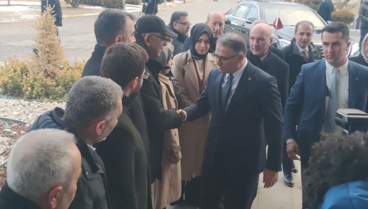 Van Büyükşehir Belediyesine kayyum atandı