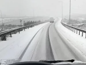 İstanbul’da beklenen kar yağışı başladı