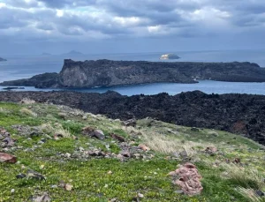 Santorini’deki Yeni Kameni volkanı faaliyete geçti!
