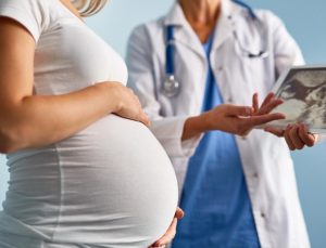 Riskli Gebeliklerin Yönetimi ve Anne Ölümlerine Etkisi Çalıştayı Başlıyor