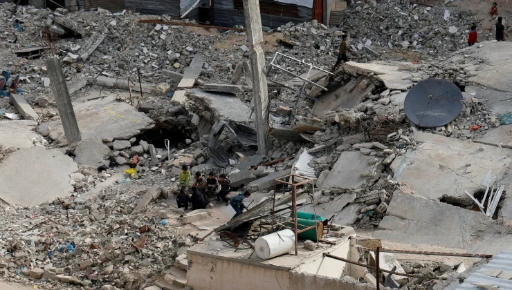 İsrail, bayram sabahı Gazze’yi yine kana buladı