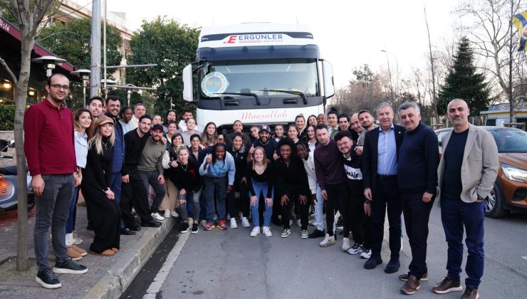 Fenerbahçe Petrol Ofisi Kadın Futbol Takımımız, iftar yemeğinde bir araya geldi