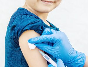 Sağlık Bakanlığı Çocukluk Dönemi Aşı Takviminde Değişikliğe Gidiyor