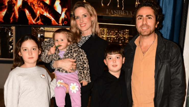 Wilma Elles Müzayede de tablo satın aldı