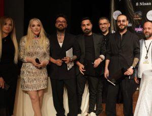 Arzu Yüksel’in Sunduğu, Bahar Sesli’nin Düzenlediği Yarışmada Genç Kuaförler Yeteneklerini Sergiledi