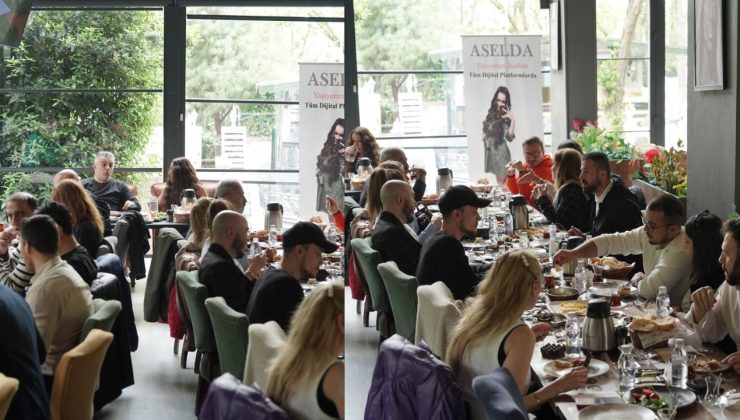 Türkiye’nin En Sevilen Radyocuları, Şarkıcı Aselda’nın Şarkı Tanıtım Kahvaltısında Buluştu
