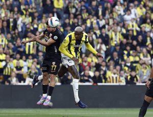 Carlos denen Futbolcu transfer edildi. Aylardır oynamıyor geldi bu maça koydu onu!