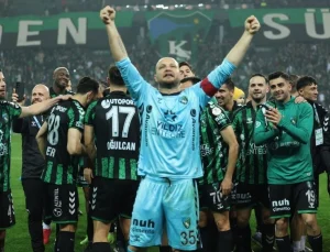 Kocaelispor dün kutladı sanki ama tabii ki çağırırlarsa gitmez miyim giderim