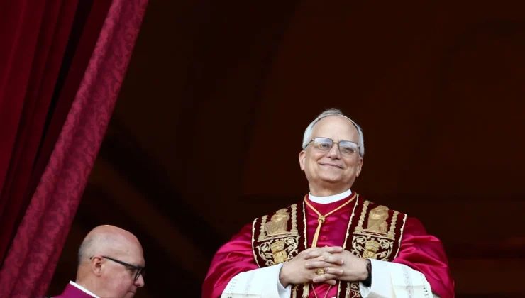 Vatikan, Katolik dünyasının yeni Papa’sını açıkladı: ABD’li Kardinal Francis Prevost