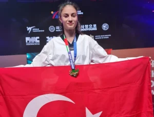 Sena Yılmaz, taekwondoda dünya şampiyonu