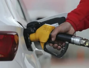 Akaryakıtta bir kez daha tabela değişecek