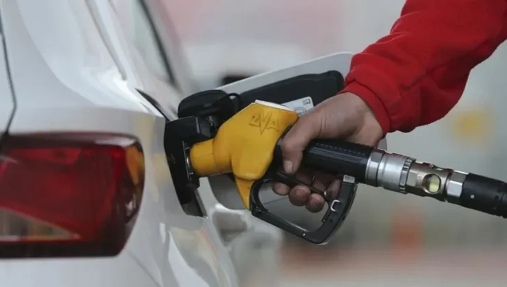 Akaryakıtta bir kez daha tabela değişecek