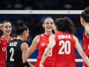 Zehra Güneş’in maç esnasında gözlük takmasının sebebi belli oldu