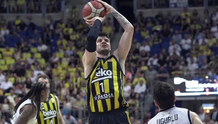 Fenerbahçe, Beşiktaş karşısında galip: Seride durum 2-0