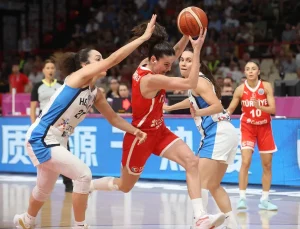 Potanın Perileri, Yunanistan’ ı devirdi çeyrek finale yükseldi!