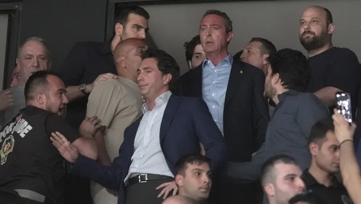 Beşiktaş Fibabanka – Fenerbahçe Beko maçında olay çıktı