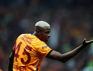 Galatasaray, Victor Osimhen ile anlaşmaya vardı