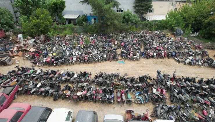 Yediemin otoparklarında bekleyen araçlar satışa çıkıyor