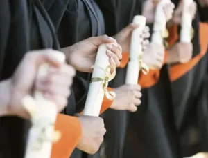 Yılmaz Tunç’tan sahte diploma soruşturmasına ilişkin bilgilendirme