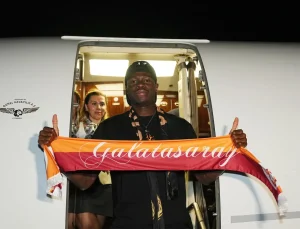 Galatasaray, Wilfried Singo’yu duyurdu
