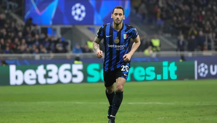 Hakan Çalhanoğlu: Galatasaray’a gelmeye hazırım