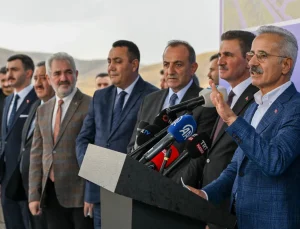 Abdulkadir Uraloğlu Gümüşhane’de: Hedefimiz 2026 yılı içerisinde havalimanını bitirmek