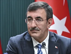 Ekonominin üç yılık yol haritası belli oldu! 2026-2028 OVP’si açıklandı