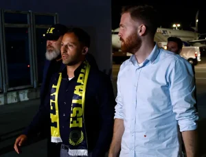 Fenerbahçe’nin anlaşmaya vardığı Domenico Tedesco, İstanbul’a geldi