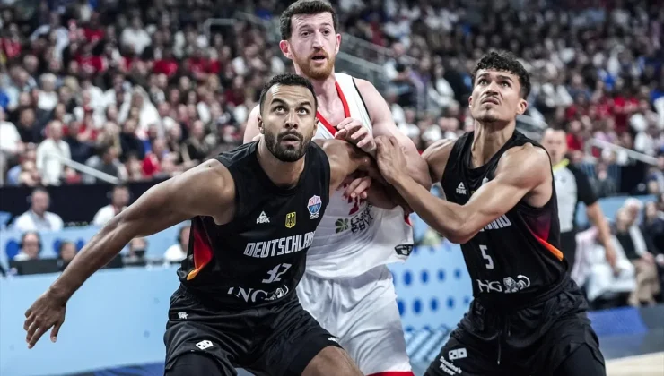 Finalde Almanya’ya kaybettik: 12 Dev Adam, Avrupa ikincisi oldu