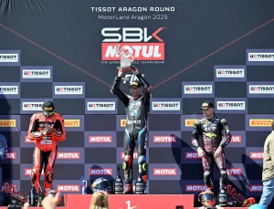 Toprak Razgatlıoğlu, Superbike İspanya ayağının ilk yarışını kazandı!