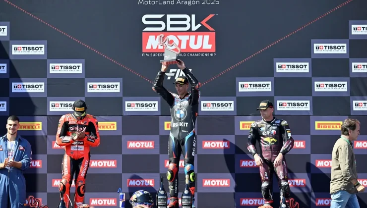 Toprak Razgatlıoğlu, Superbike İspanya ayağının ilk yarışını kazandı!