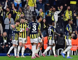 Fenerbahçe, Antalyaspor’u iki golle geçti