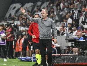 Sergen Yalçın: Futbol sadece yabancı oyuncularla oynanmıyor