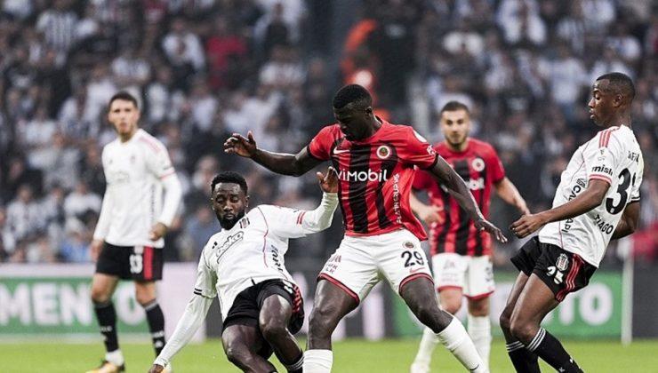 Güvenç Kurtar’ın bu haftaki köşe yazısı; Beşiktaş’ta orta saha sıkıntısı var. .
