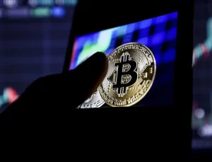 Kripto piyasasında son durum: Bitcoin, Ethereum, altcoinler düştü