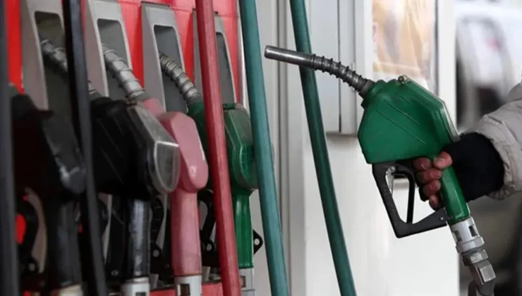 Akaryakıtta tabela bir kez daha değişecek: Motorine zam geliyor