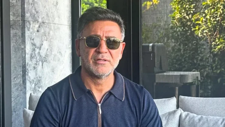 Şarkıcı İzzet Yıldızhan oğullarıyla poz verdi