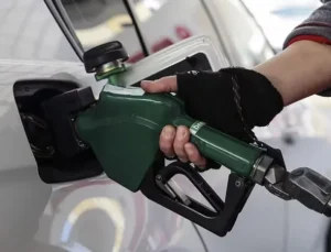 Hem benzin hem de motorine indirim