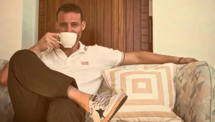 Oyuncu Kerem Bürsin Dubai’de! Ödül verdiler