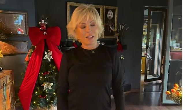 Semiramis Pekkan çam ağacı tepkilerine cevap verdi: “Dinle ilgisi yok”