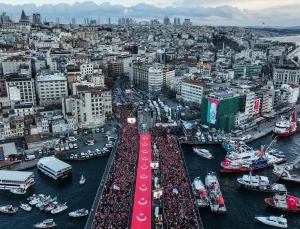 Galata Köprüsü’nde Filistin için toplandılar: 520 bin kişi tek yürek oldu