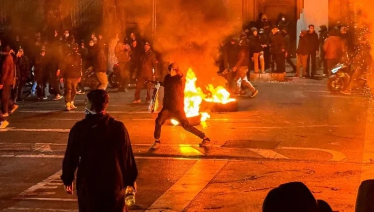 İran’da gösterilerde ölenlerin sayısı 2 bin 500’ü aştı