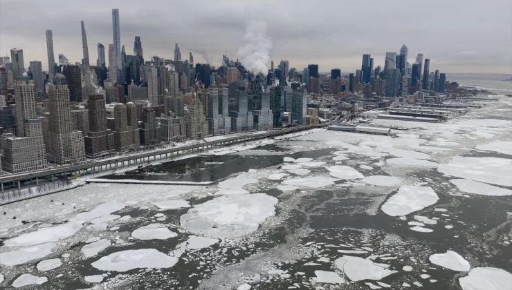 ABD’de kar fırtınası: Hudson Nehri kısmen dondu