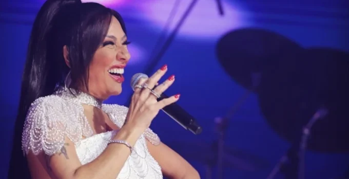 35 kilo verdi! Şarkıcı Işın Karaca zayıfla yöntemini anlattı